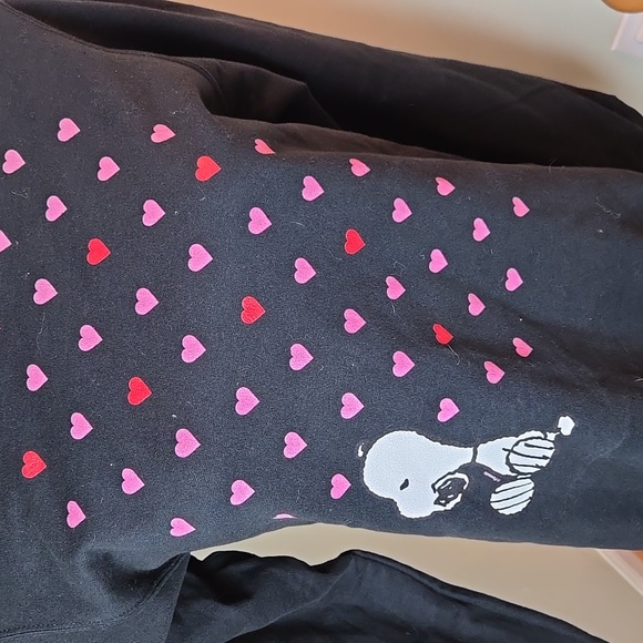 Vintage Peanuts Snoopy Valentines hearts sweatshirt - Picture 2 of 5